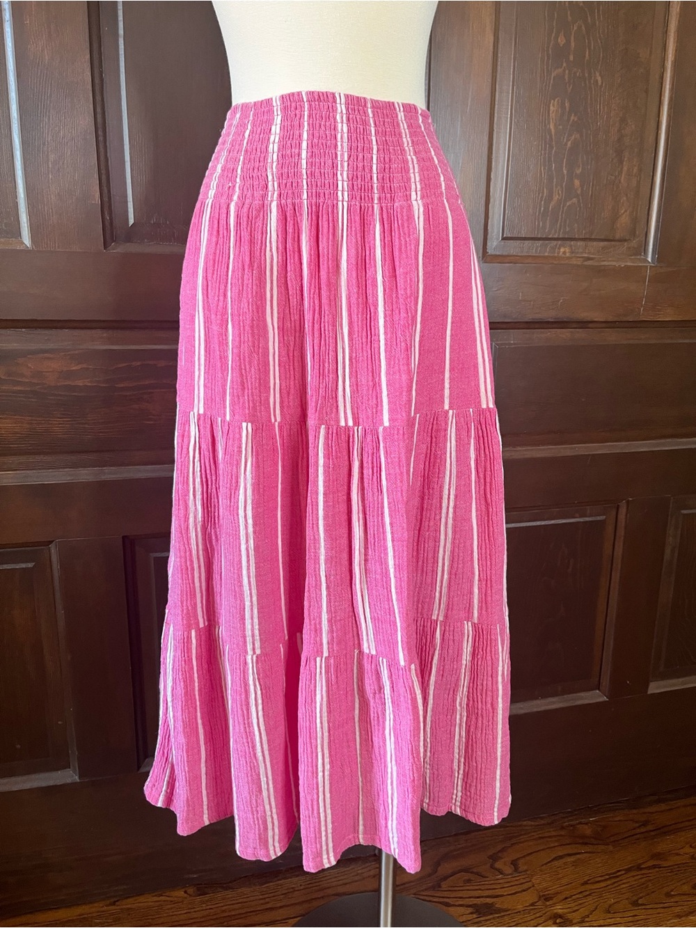 Marine Layer Valeria Stripe Smocked Midi Skirt Fuchsia Pink Crinkle Stripe Sz S
